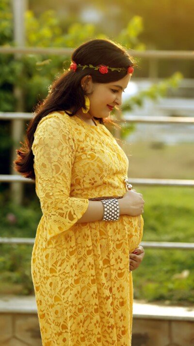 Best Maternity Photoshoot Services